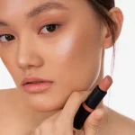 Lipstik Nude: Tren Kecantikan Minimalis Yang Tetap Menawan