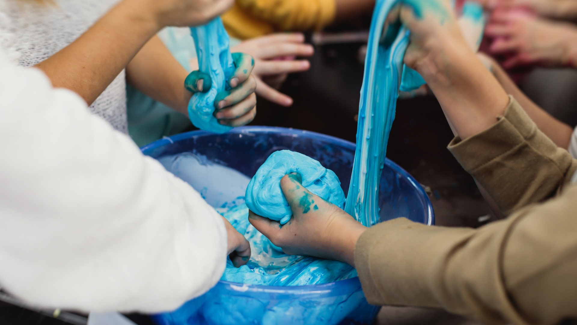 Dari Fun Hingga Kreativitas, Kenapa Slime Jadi Tren Terpanas?