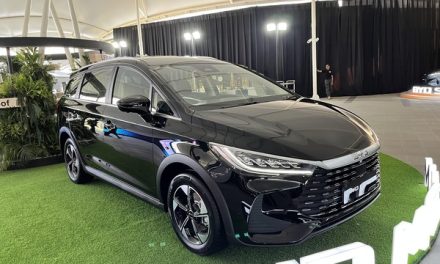 BYD M6 Resmi Masuk Pasar, Inovasi Mobil Keluarga Terbaru