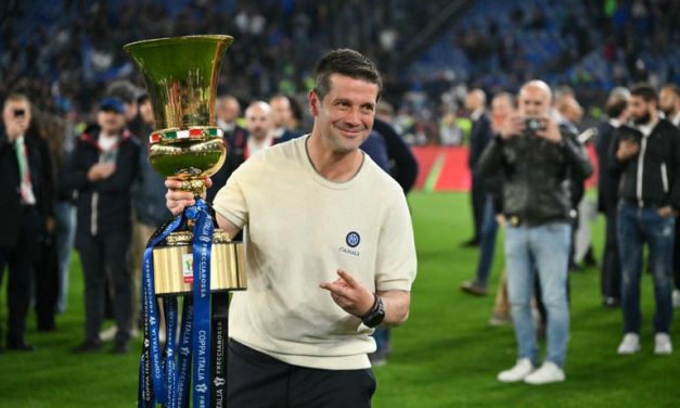 Inter Milan Juara Ganda, Chivu Bangga Dengan Penampilan Tim