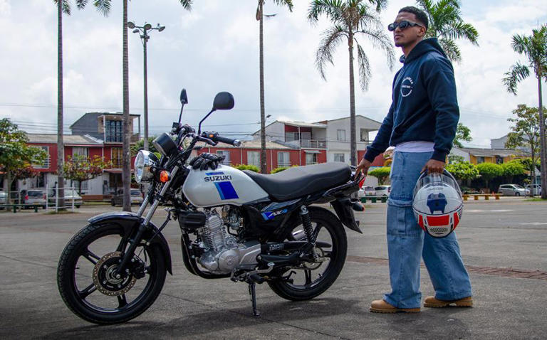 Gaya Jadul Rasa Teknologi Baru, Suzuki AX4 ABS Curi Perhatia