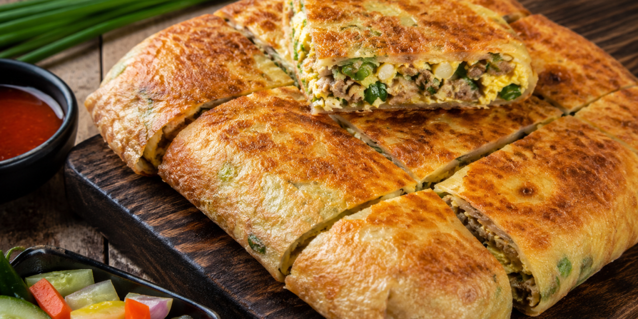 Martabak Telur: Kuliner Jalanan Legendaris & Rasa Kaya Rempah