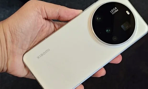 Performa Ngebut Desain Menawan! Xiaomi 15 Ultra Bikin Terpukau