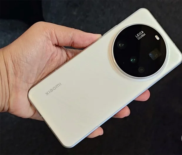 Performa Ngebut Desain Menawan! Xiaomi 15 Ultra Bikin Terpukau