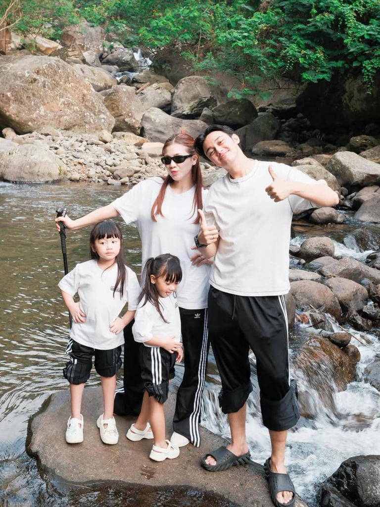Quality Time Seru! Felicya Angelista & Keluarga Hiking Di Sentul