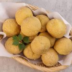 Tahu Bulat Kopong, Street Food Murah Meriah Tak Pernah Sepi