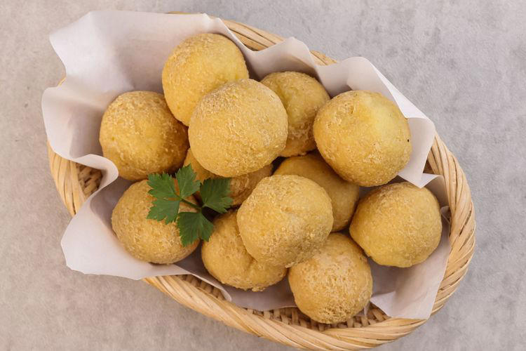 Tahu Bulat Kopong, Street Food Murah Meriah Tak Pernah Sepi