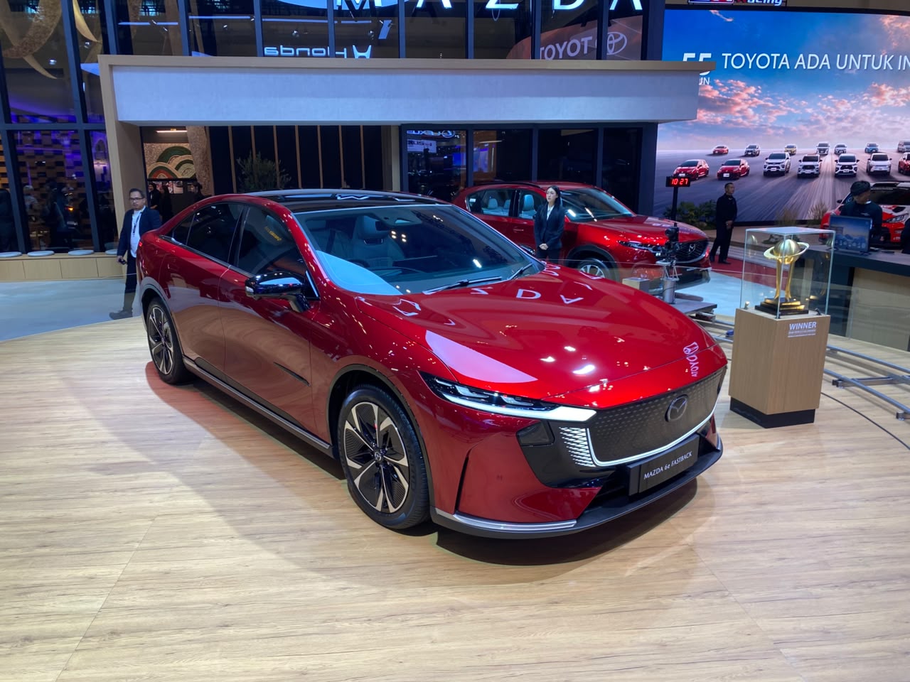Gebrakan Baru Mazda! 6e Fastback Era Baru Mobil Listrik Elegan