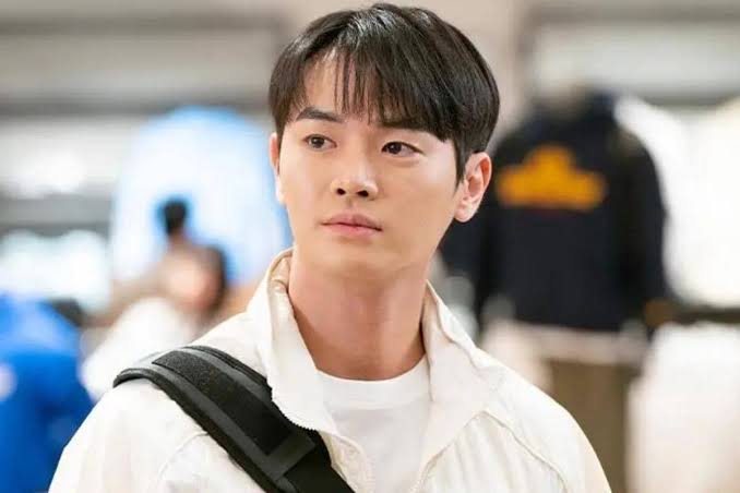 Usai Pensiun Jadi Aktor, Jang Dong Ju Jadi BJ Demi Lunasi Utang