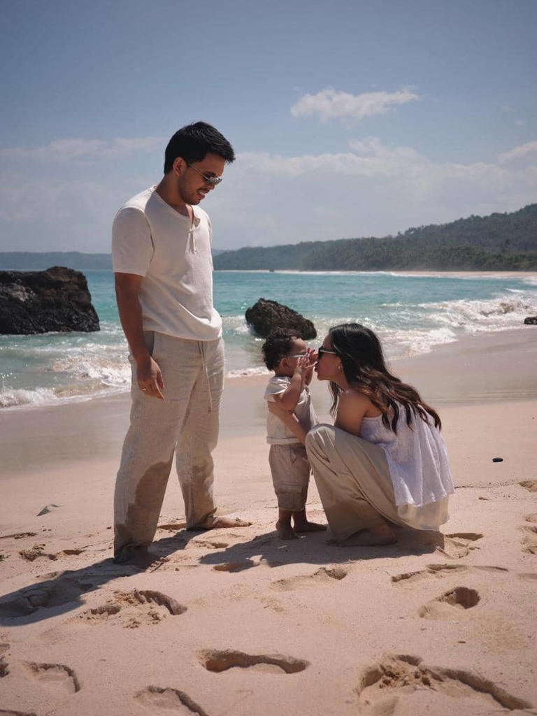 Happy Vibes! Momen Seru Keluarga Aaliyah & Thariq Di Sumba