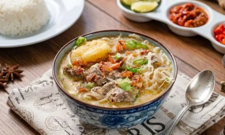 Sop Saudara, Kuliner Khas Makassar Yang Gurih Dan Bikin Nagih