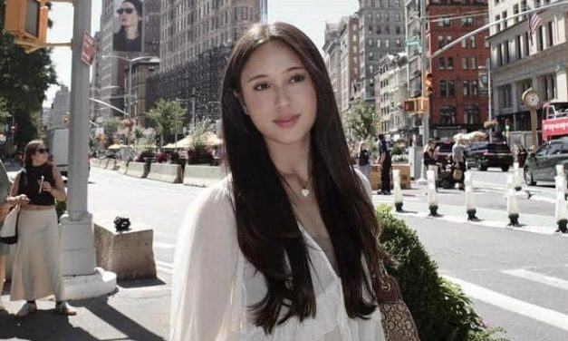 Curi Spotlight! Yasmin Napper Tampil Stylish Liburan Di New York