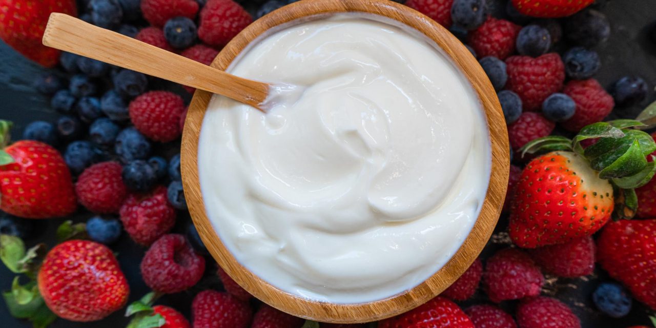 Cocok Untuk Sarapan! Greek Yogurt Tanpa Gula Kaya Protein