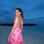 Makin Eksotis! Khushi Kapoor Nikmati Sunset Indah Di Maldives